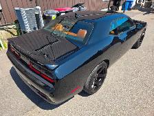 2018 Dodge Challenger SRT 392 / 6 SPEED MANUAL ! 485HP - Photo 9