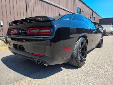 2018 Dodge Challenger SRT 392 / 6 SPEED MANUAL ! 485HP - Photo 10