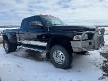 2002 Dodge Ram 3500 dually - Photo 2