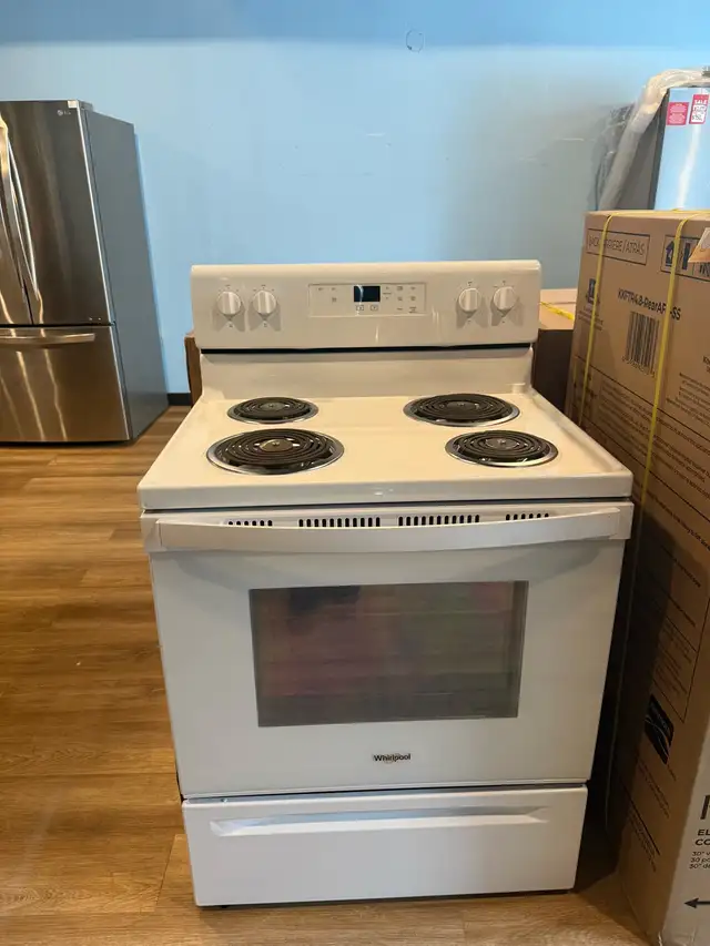 Whirlpool "30" White Freestanding Electric/Coil Top Range