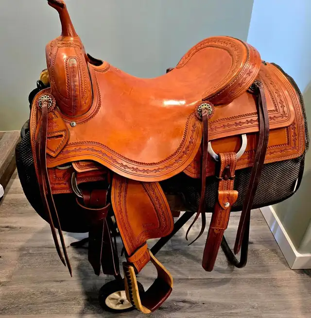 16.5" Ranch Cutter Irvine Saddlery Leather Saddle