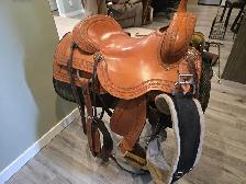 16.5" Ranch Cutter Irvine Saddlery Leather Saddle - Photo 2