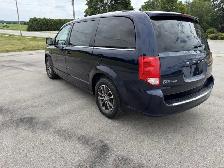 2017 Dodge Caravan SXT LOADED ONLY 180KM - Photo 6