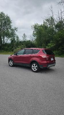 Tremendous 2015 Ford Escape SE - Photo 9