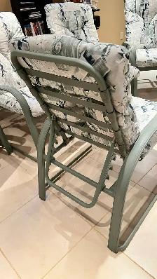 Patio Table and Chair Set - Photo 4