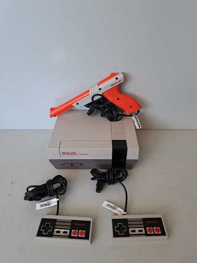 NES Console FINICKY (23744528)