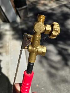 Red Dragon Torch - Photo 2