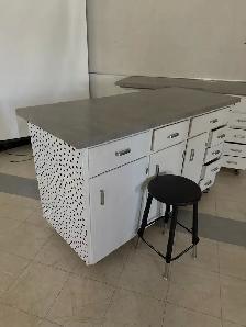 Heavy Duty Rolling Workbenches - Photo 5