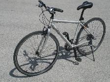 A BEAUTY ALUMINUM 700C DEVINCI ST TROPEX 24 SPD HYBRID ROAD BIKE - Photo 2