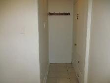 Vanier Close to Beechwood Avenue - Photo 5