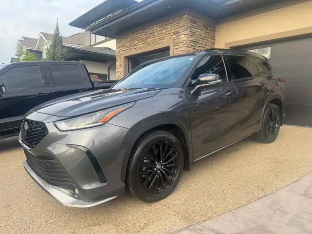 2023 Toyota AWD Highlander XSE