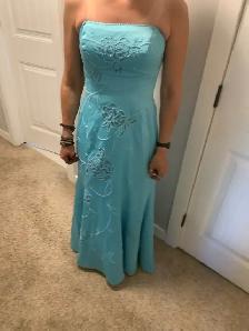 bride’s maid’s dress - Photo 3