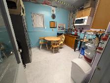Rental Room Red Deer Alberta, Non-Smoking - Photo 4