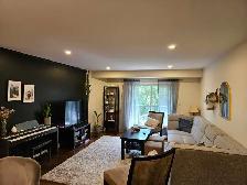 Condo in Landmark for sale - Photo 5