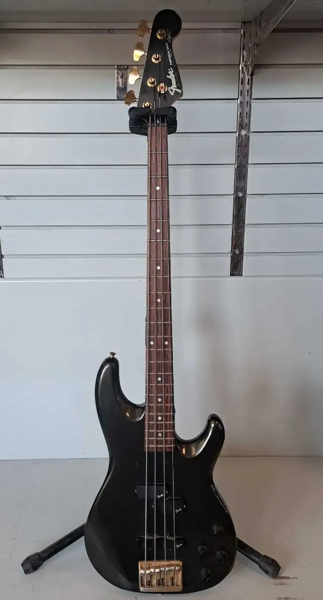 90-91 Fender Precision Bass Lyte (32631490)