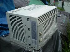 5000BTU MAINSTAY WINDOW AIR CONDITIONER-USED- CLEANED-WORKS-$50 - Photo 3