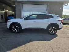 2024 CHEVROLET TRAX RS, TOIT OUVRANT, VOLANT ET SIEGES CHAUFFANT - Photo 2