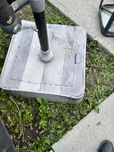 11 ft UMBRELLA CRANKED WITH STAND - Photo 5