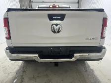 RAM 1500 SXT Quad Cab 4x4 caisse de 6 pi 4 po 2022 à vendre - Photo 9