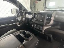 RAM 1500 SXT Quad Cab 4x4 caisse de 6 pi 4 po 2022 à vendre - Photo 19