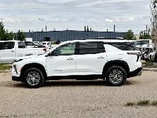 2026 Chevrolet Traverse LT 2.5L | Heated Steering Wheel - Photo 10