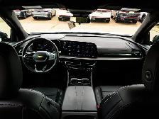 2026 Chevrolet Traverse LT 2.5L | Heated Steering Wheel - Photo 30