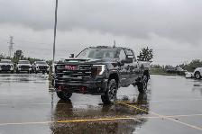 2026 GMC Sierra 3500HD AT4 - Photo 4