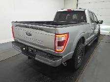 2023 Ford F-150 LARIAT | V8 | BIG TIRES AND RIMS | CLEAN CARFAX - Photo 6