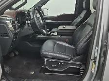 2023 Ford F-150 LARIAT | V8 | BIG TIRES AND RIMS | CLEAN CARFAX - Photo 17