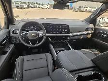 2026 Chevrolet Tahoe Premier - Photo 2