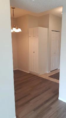 University Condo For Rent - Photo 2