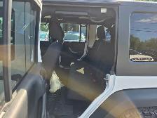 2017 Jeep Wrangler Unlimited Sport - Photo 17