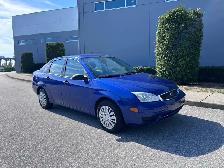 2006 Ford Focus 4dr Sdn ZX4 S - Photo 2