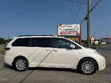 2017 Toyota Sienna 5dr XLE 7-Pass AWD - Photo 10