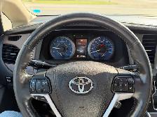 2017 Toyota Sienna 5dr XLE 7-Pass AWD - Photo 30