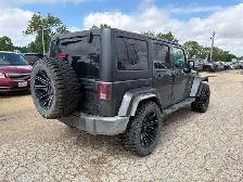 2018 Jeep Wrangler JK Unlimited Sahara - Photo 5