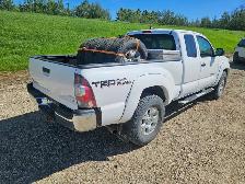 2015 Toyota Tacoma - Photo 4
