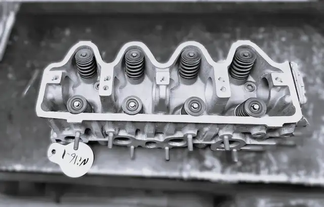 Tête de Moteur (Culasse) Nissan 4 Cylindres 8V – Remise à Neuf (