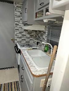 travel trailer for rent - Photo 5