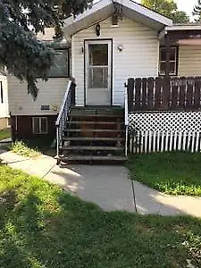 ONE BEDROOM -  PARK ALLEN