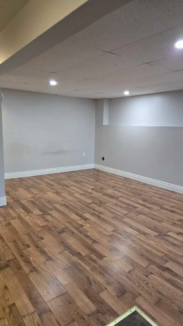 800 Square foot bachelor's basment unit Bedford