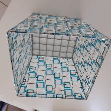 BEAUVASE NEUF CARRÉ MÉTAL ARGENT PLASTIQUE 7'HAUx9'LAR HAU$10.00 - Photo 3