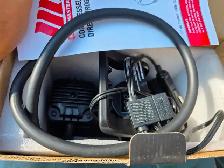 MotoMaster 12V Direct Drive Portable AirCompressor Tire Inflator - Photo 9