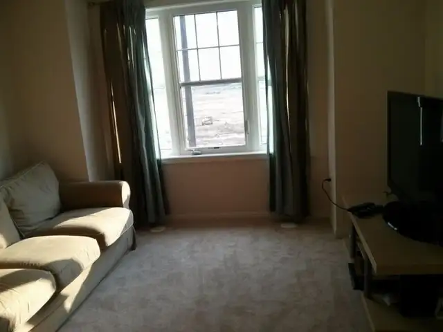 Private Room LADY Tenant @ Mt. Pleasant GO Station Brampton