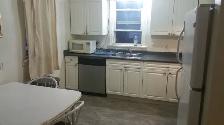 Spacious Room in House - Prime Location Northwest Edmonton - Photo 5