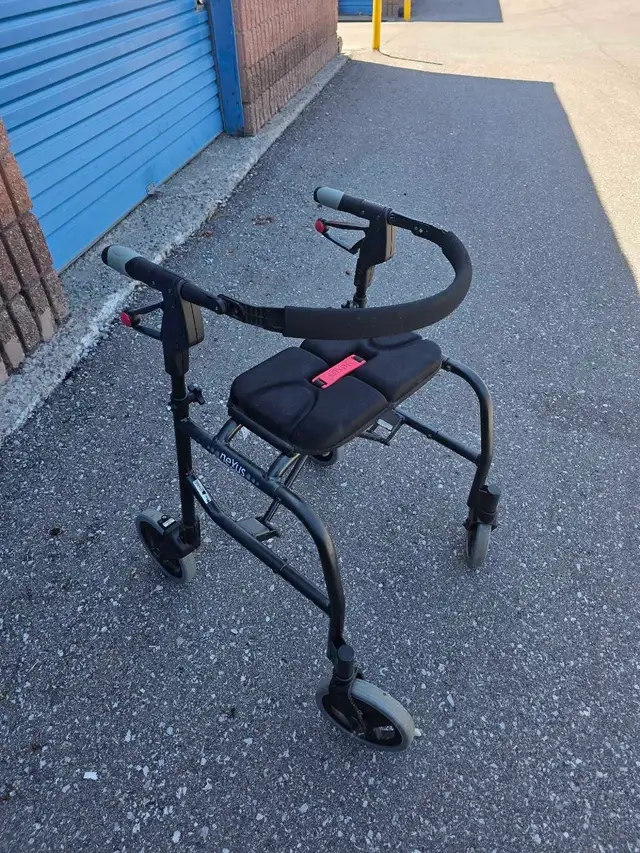 Nexus Rollator Walker