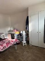 Bachelor Unit Available - Photo 3