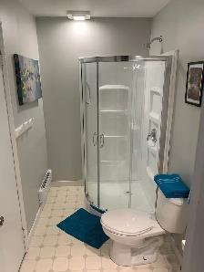 AVAILABLE AUGUST 1st - Fully furnished 2 bedroom apartment - Photo 2