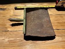 Antique Rustic Metal Dustpan with Green Wooden Handle ! - Photo 5