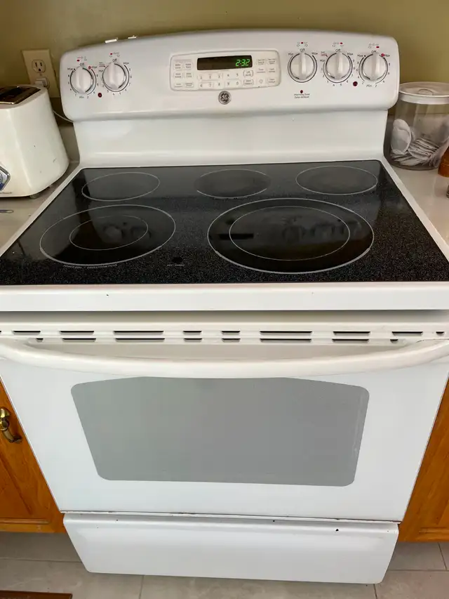 GE STOVE   FREE